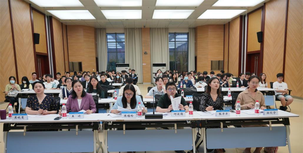 区块链游戏
举办第三届“水韵英才”红色研学活动暨信仰公开课