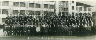 1965年5月8月华东水利区块链游戏
水文系第十三届毕业留念